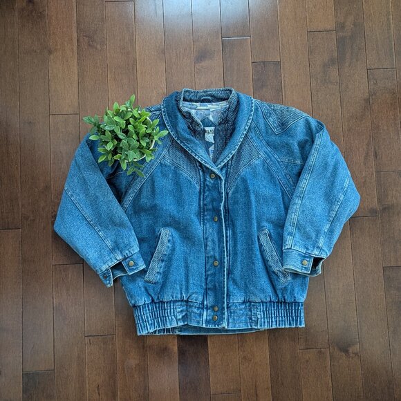 MEDIUM WASH COLLARED VINTAGE DENIM JACKET - Picture 1 of 2